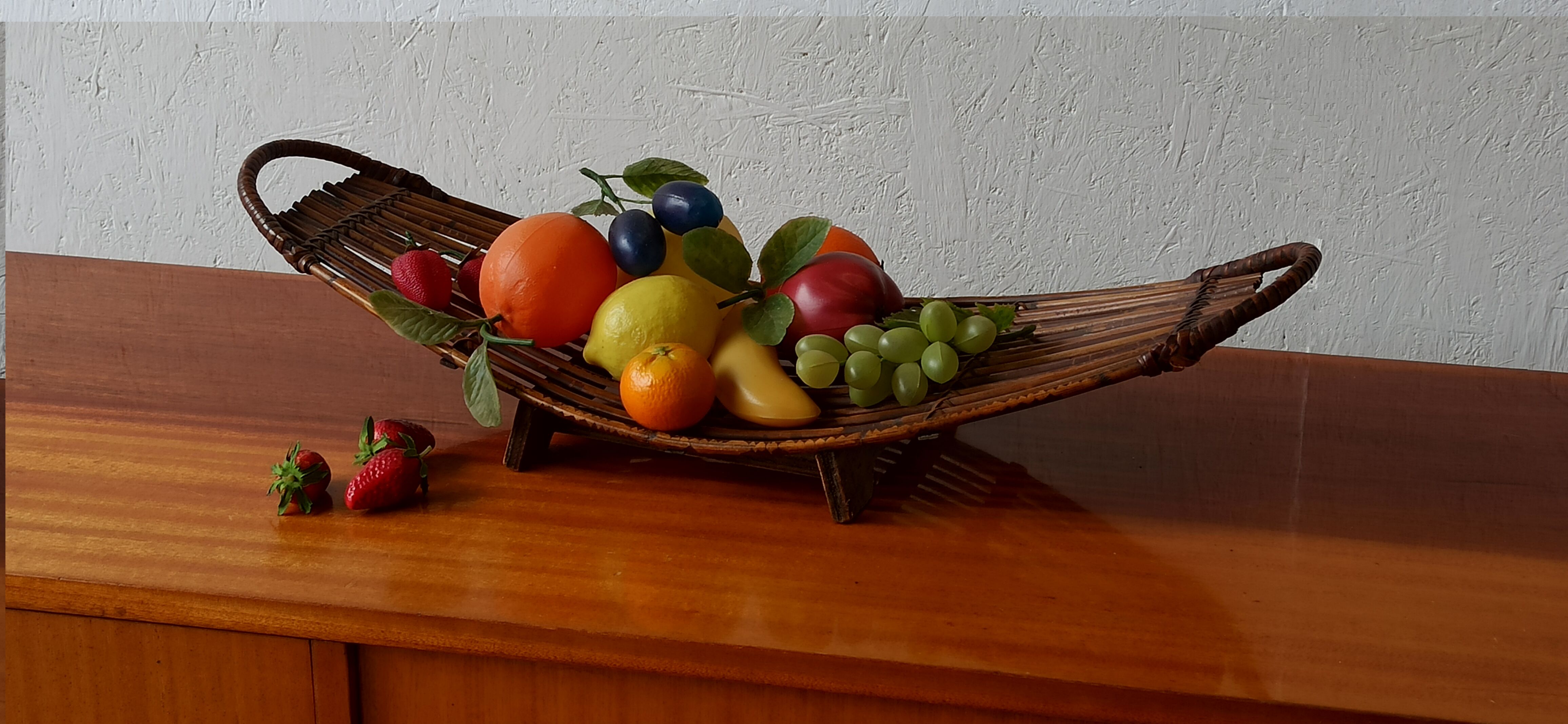 Wooden tray design of the 70s