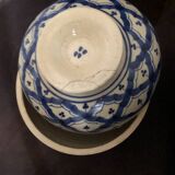 Earthenware pot with lid