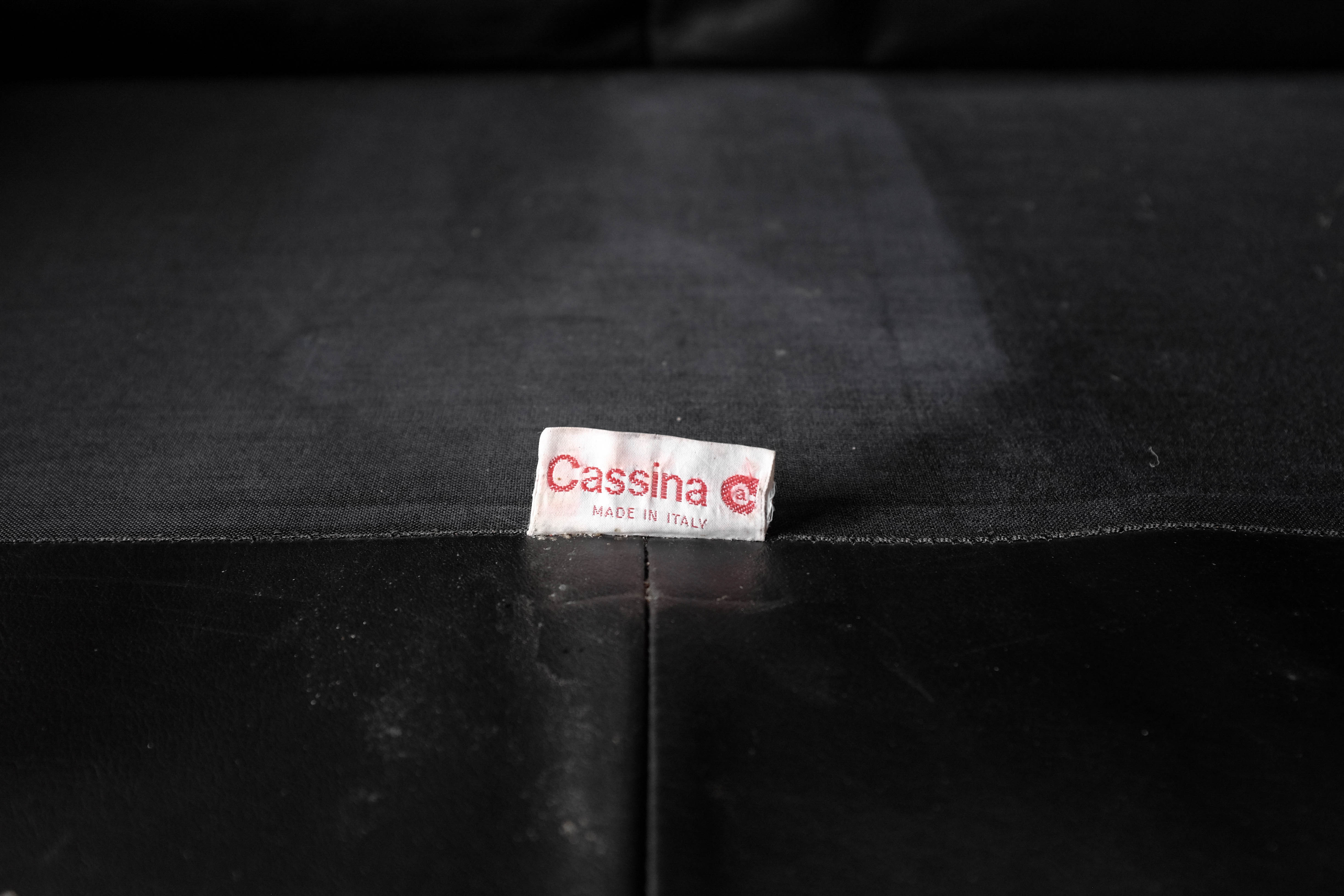 Maralunga black leather sofa 2 places, Vico Magistretti for Cassina