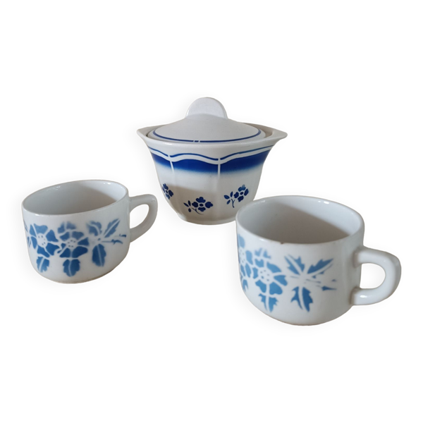 Lot de 2 tasses et un sucrier terre de fer