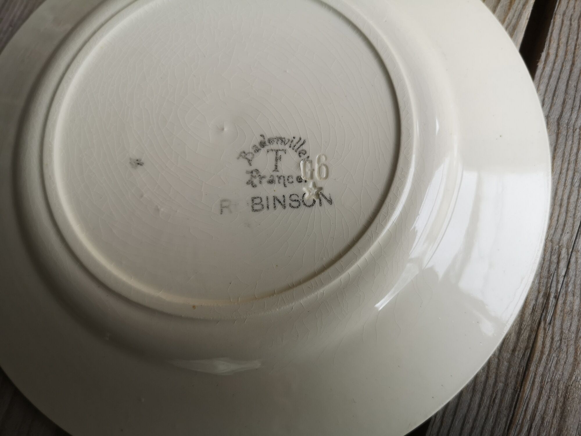 Set of 5 small old plates signed Badonviller