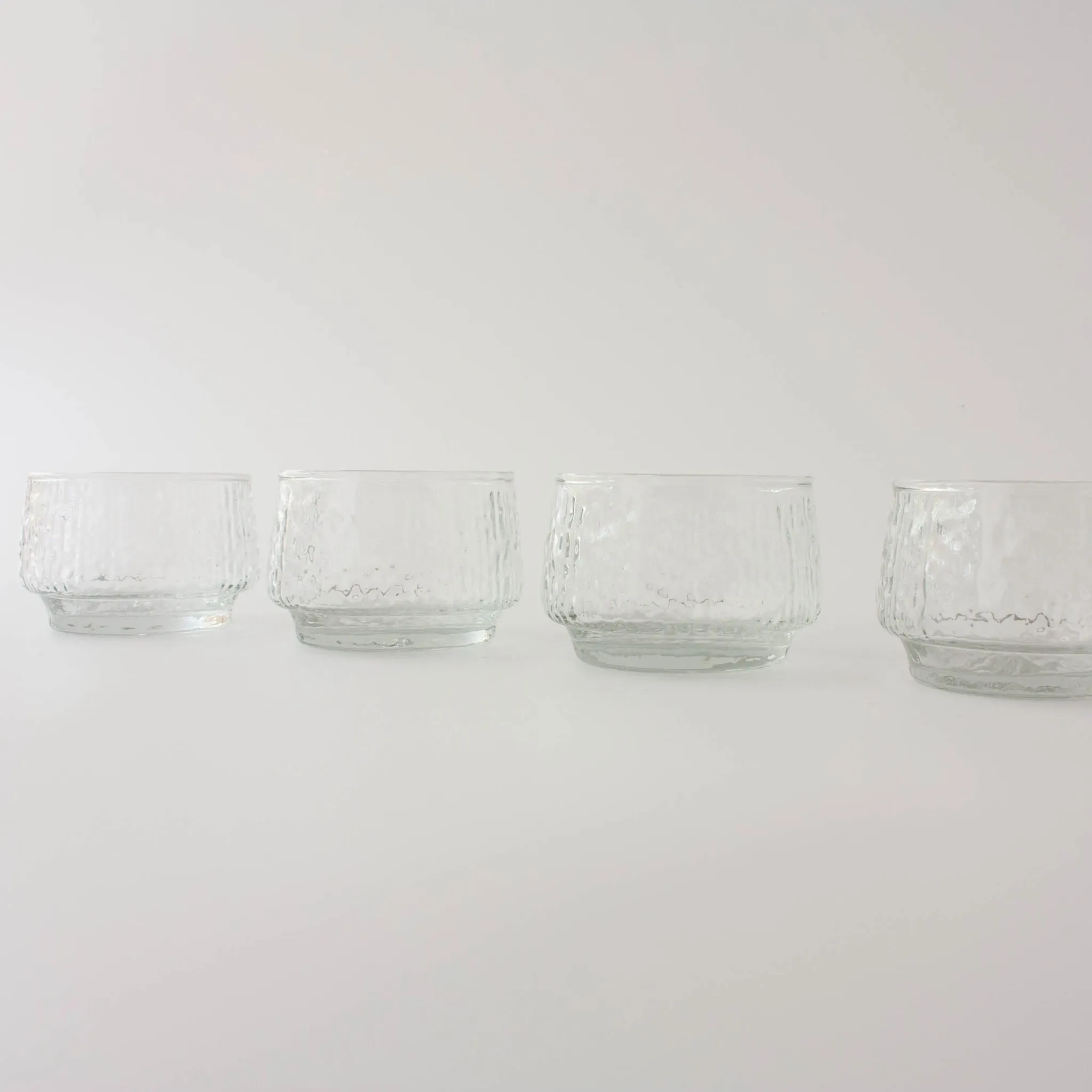 Bols à dessert en verre texturé de style scandinave, années 1960