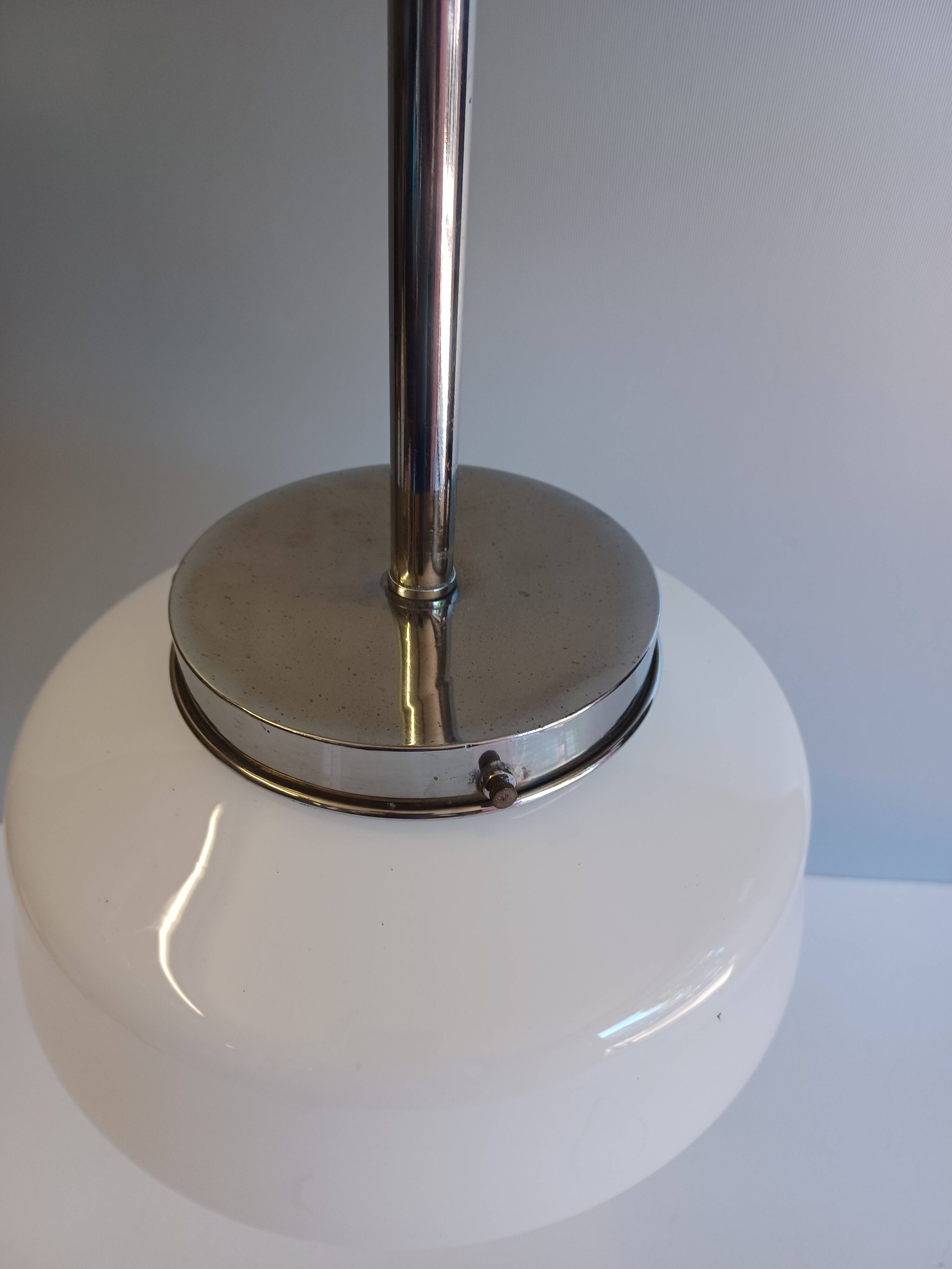 Lustre bistro - White opaline globe - 1950