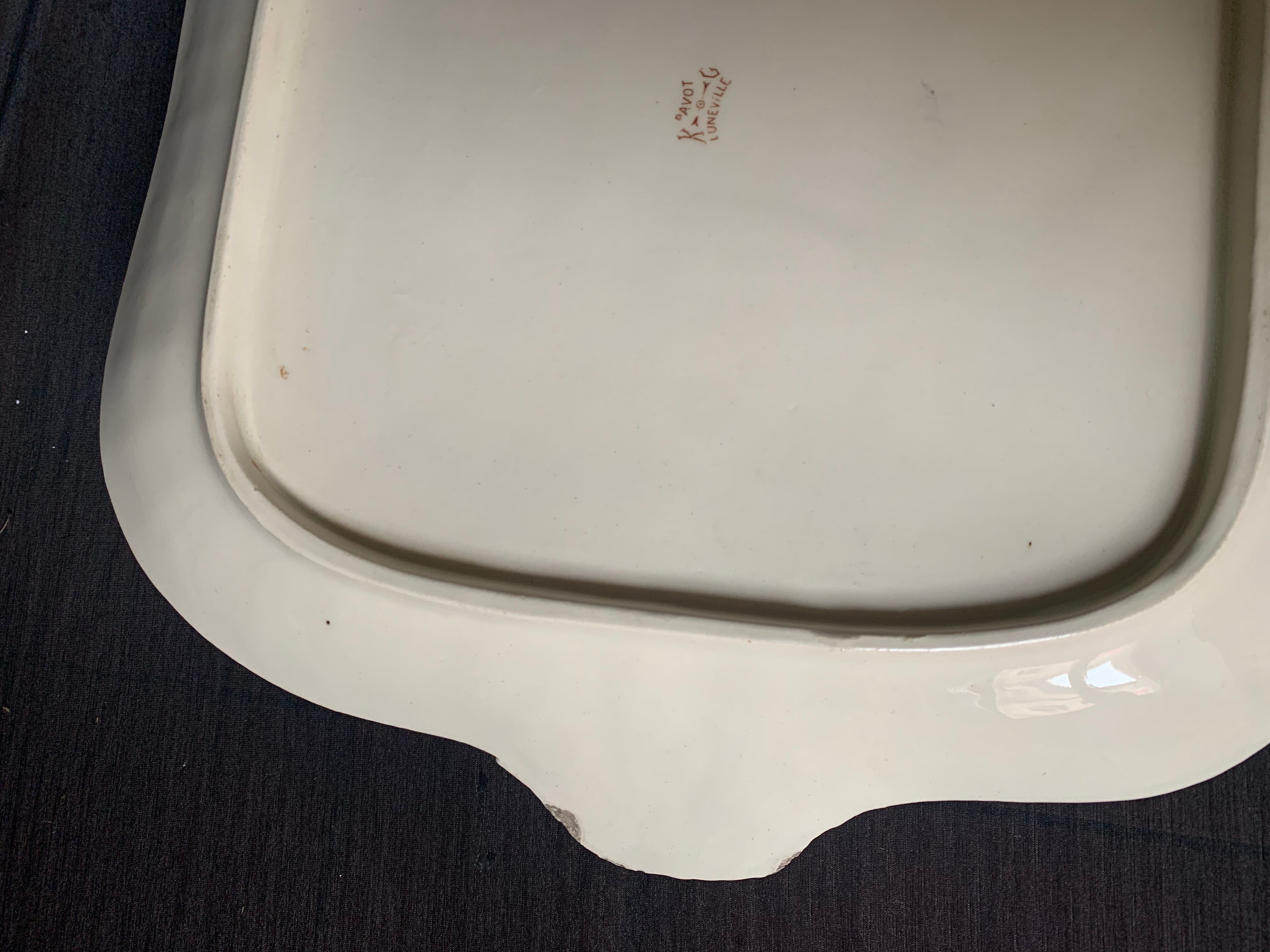 K&G Luneville poppy model dish