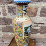 Chinese vase japan motif