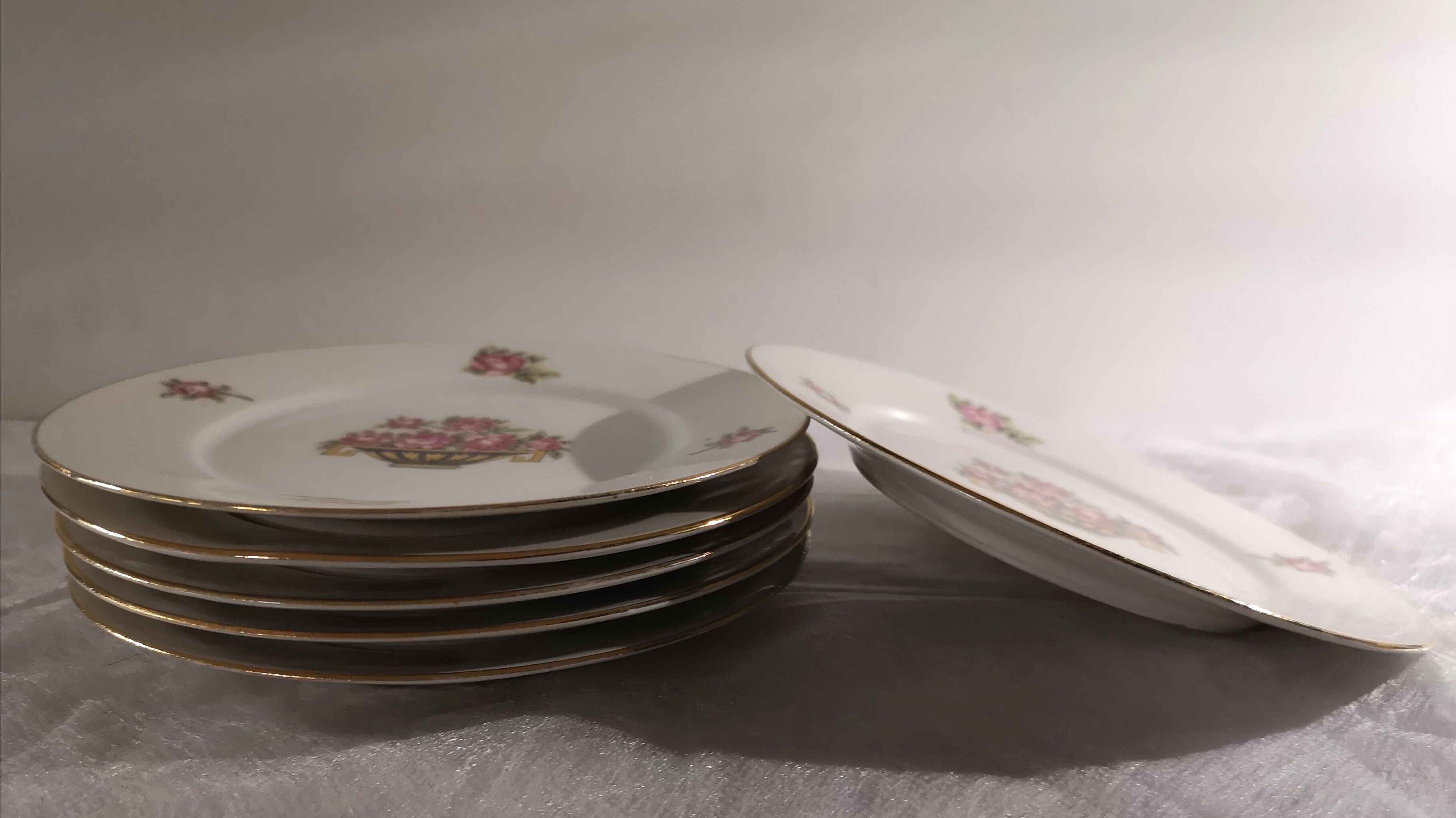 Rose decoration cake service