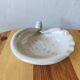 Vide poche coquille en porcelaine irisée
