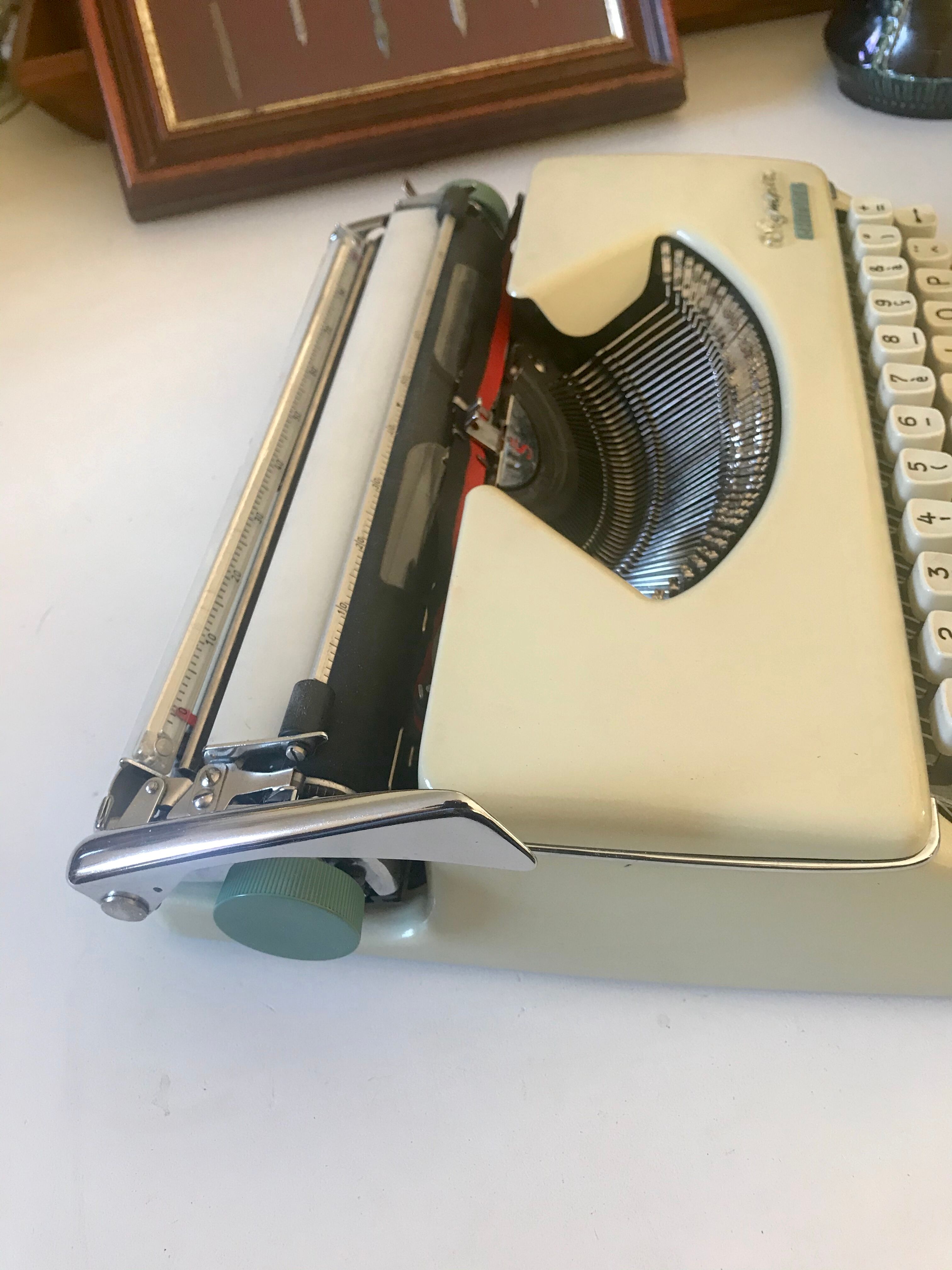Typewriter Olympia 66