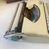 Typewriter Olympia 66