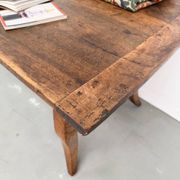 Table, drapière en noyer, XIXème s.