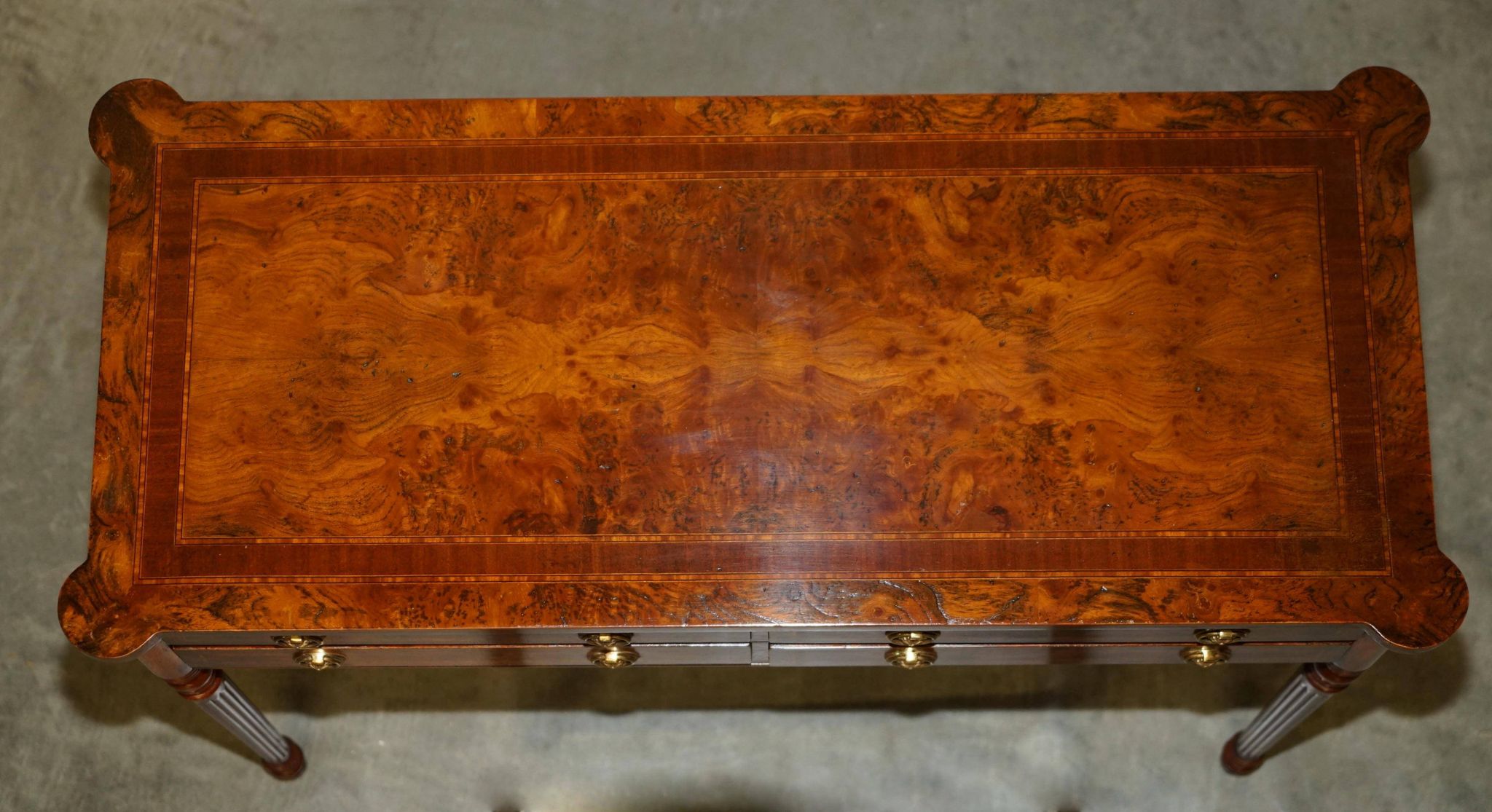 Console en Orme Burr & Bois Satiné restaurée, vers 1920