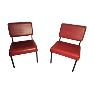 Set of 2 red leatherette chairs