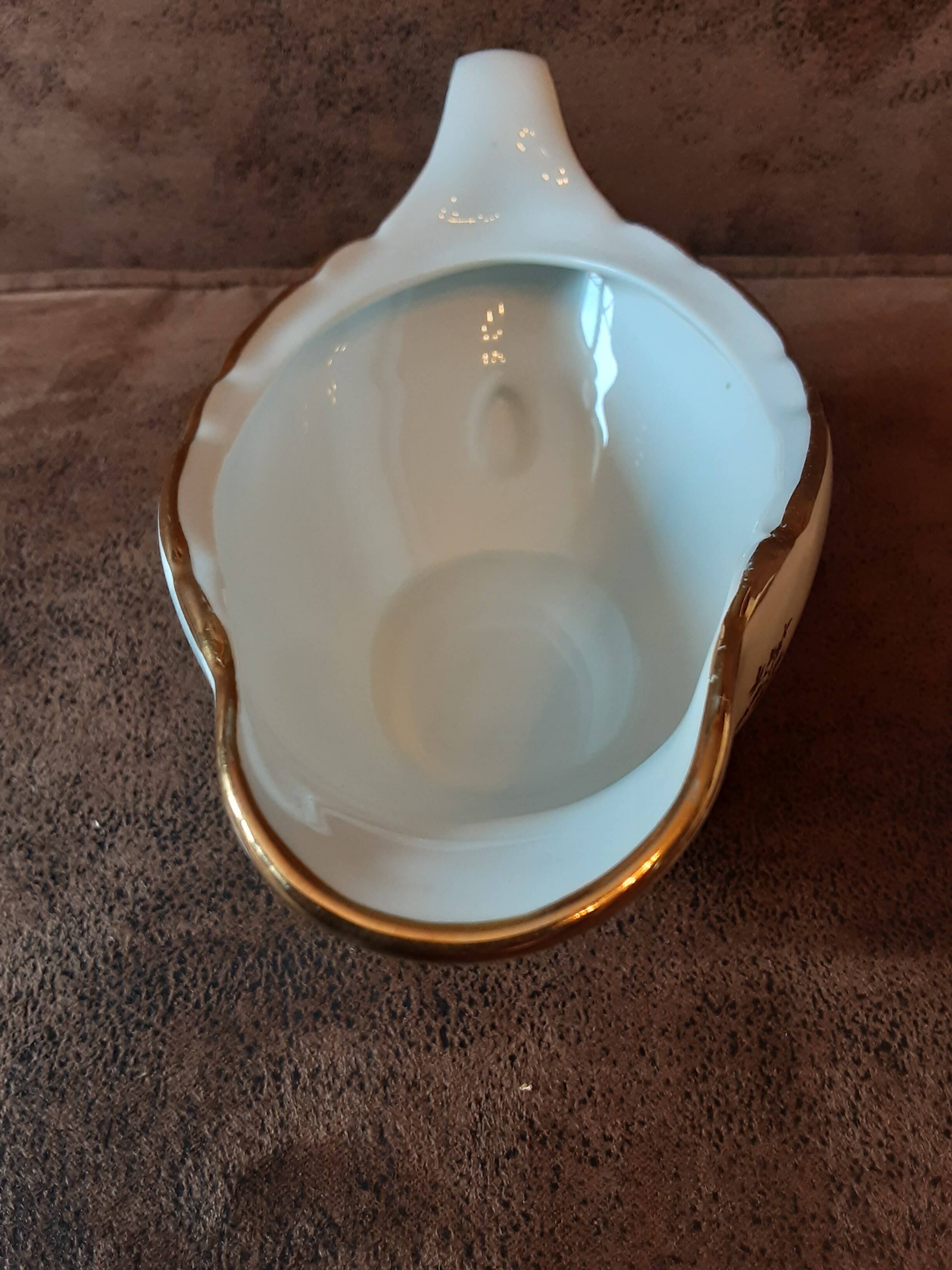 Luxury Porcelain Sauce Boat from the Compagnie Nationale