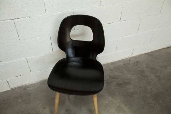 Chaie Baumann modèle oeil 1960 contreplaqué moulé noire et bois