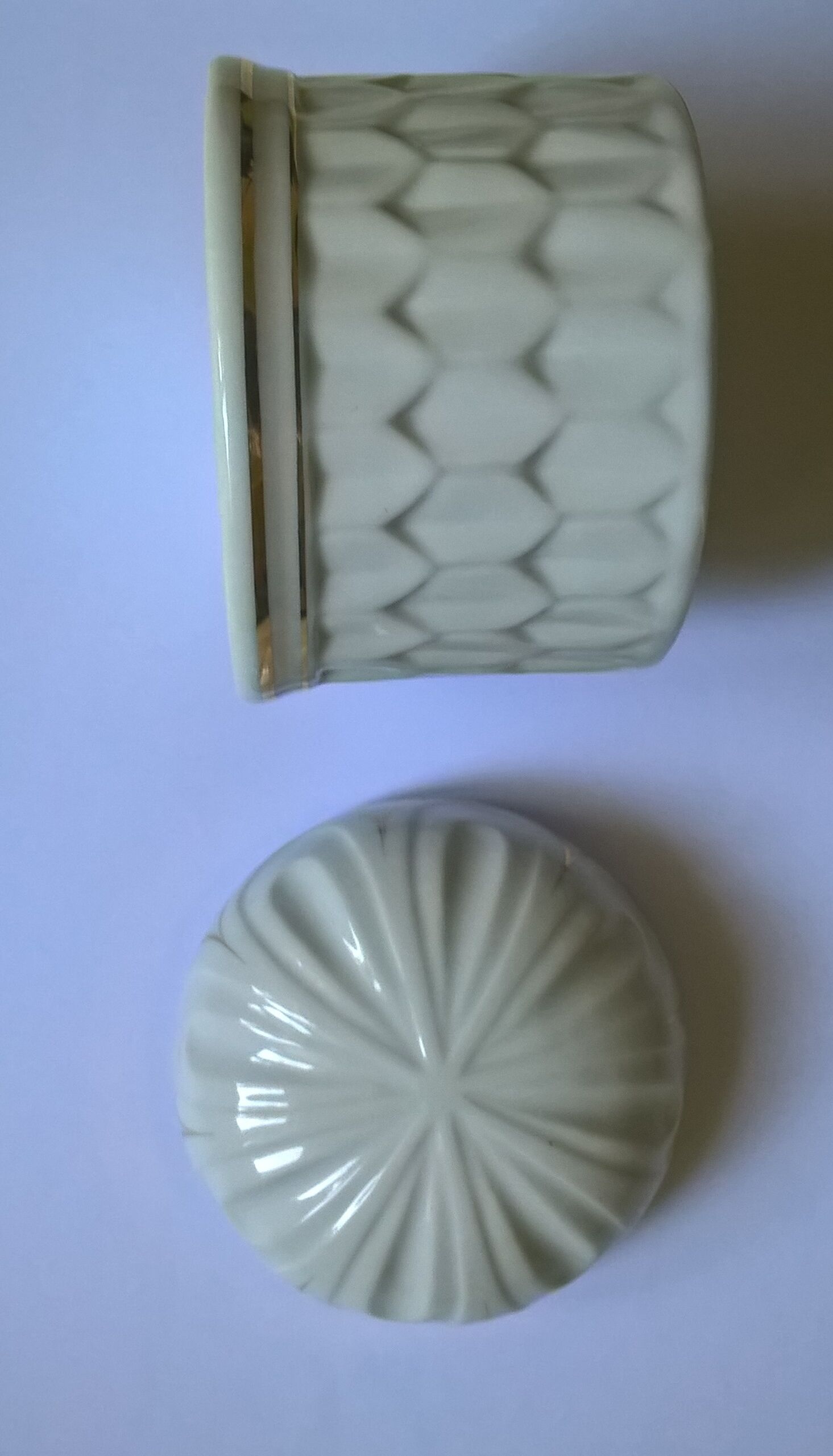 Vintage porcelain pot box Royal Pavilion At Brighton for Elizabeth Arden