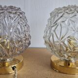 Chiseled glass table lamp