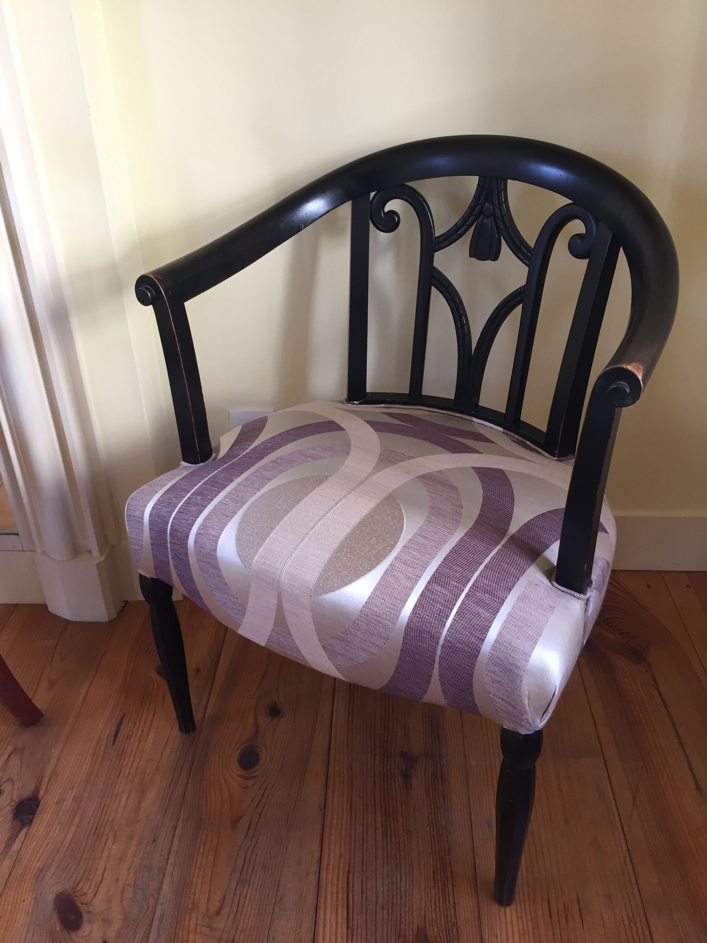 Art-deco armchair