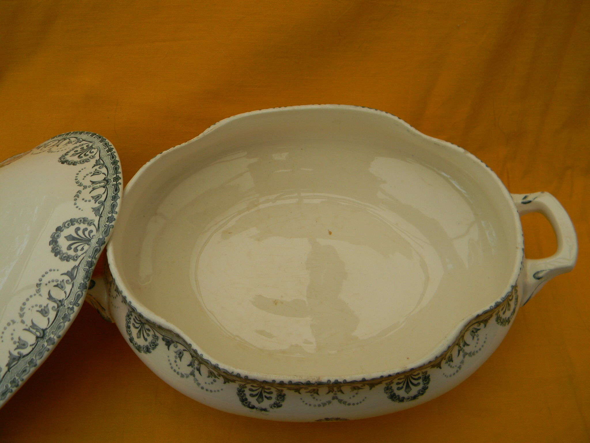 Faience vegetable choisy le roi. lena model.