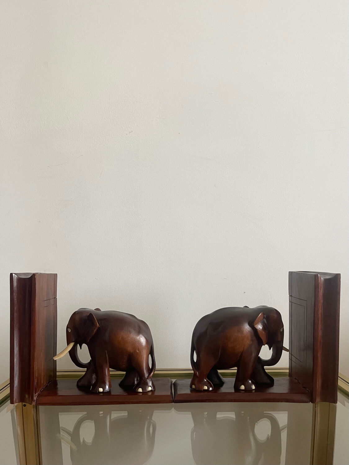 Elephant bookends