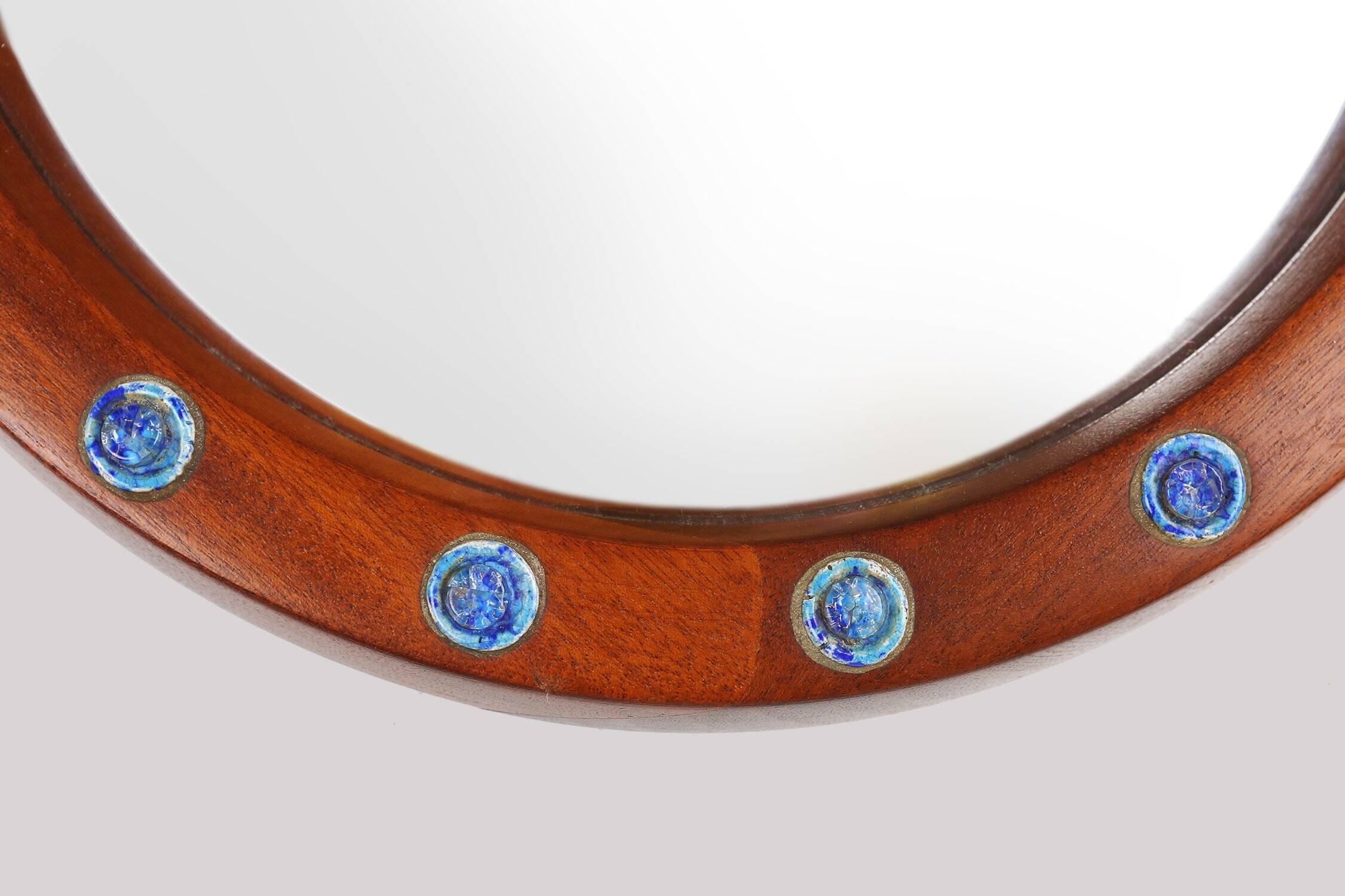 French round wooden mirror with elegant blue and white glass decoration, 19