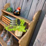 Artisanal shelf in raw wood