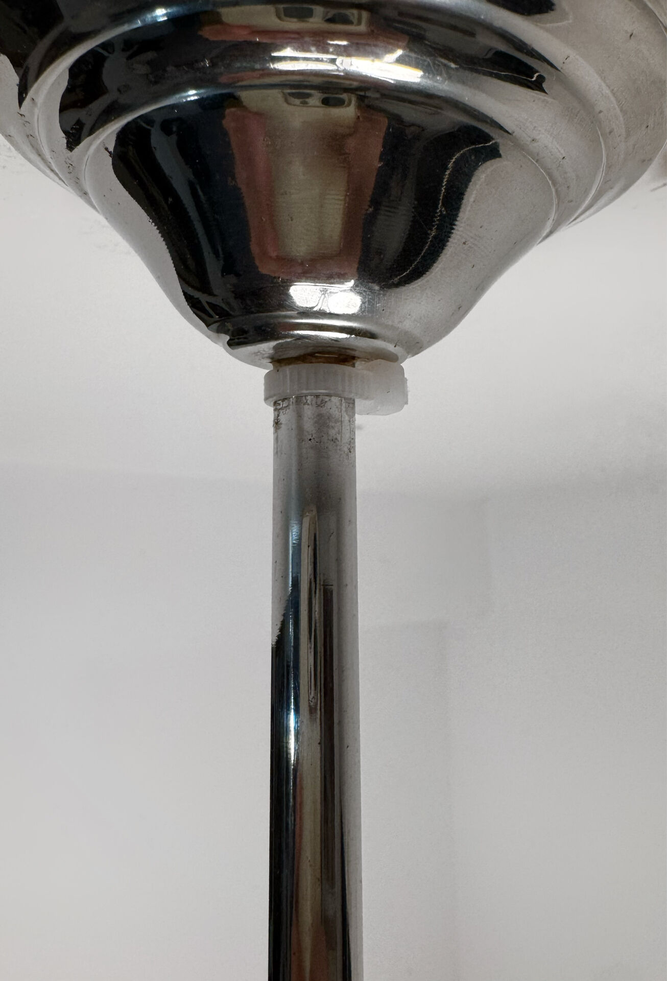 Extended suspension with 3 balls from the 70s.