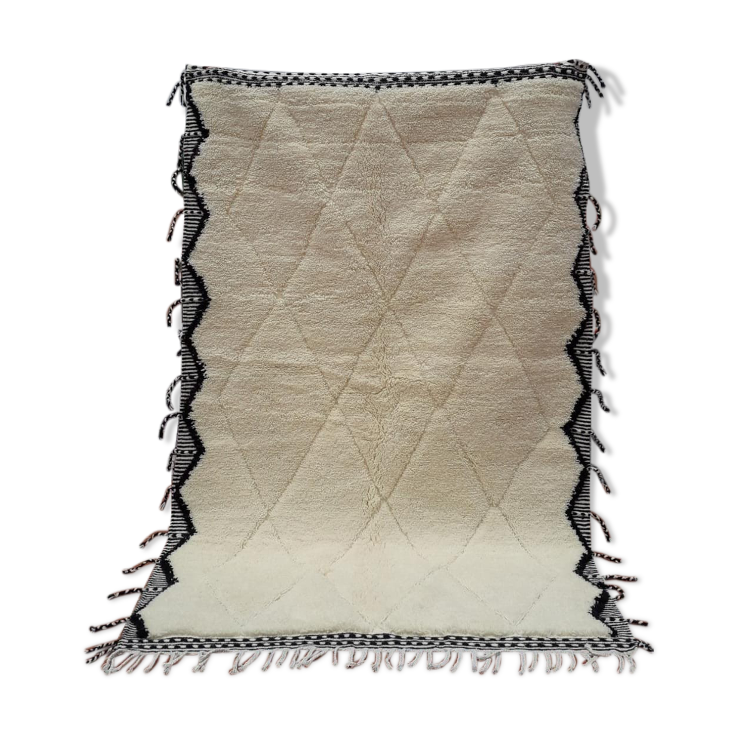 Moroccan Berber carpet beni Ouarain zanafi white and black diamonds 160x250cm
