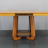 1970s Italian Extendable Dining Table in Maple Finish