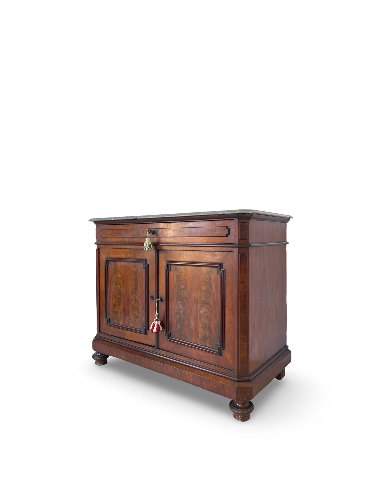 Commode Umbertino en acajou et noyer, 19e siècle.