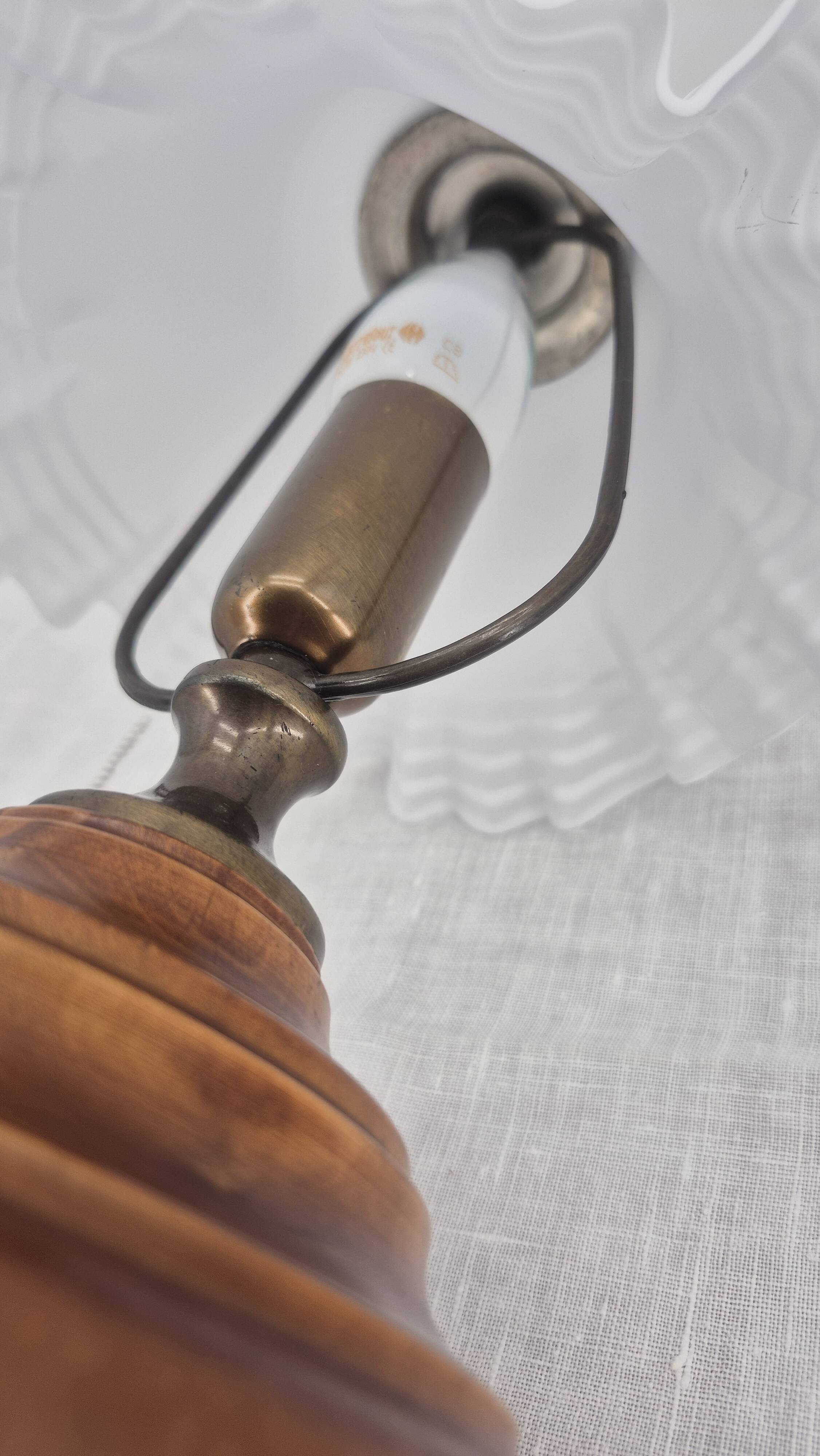Lampe à poser vintage abat jour tulipe