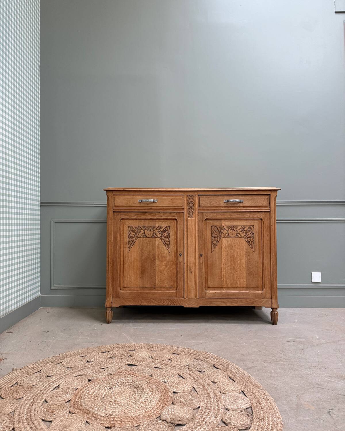 Art Deco oak sideboard (renovated)