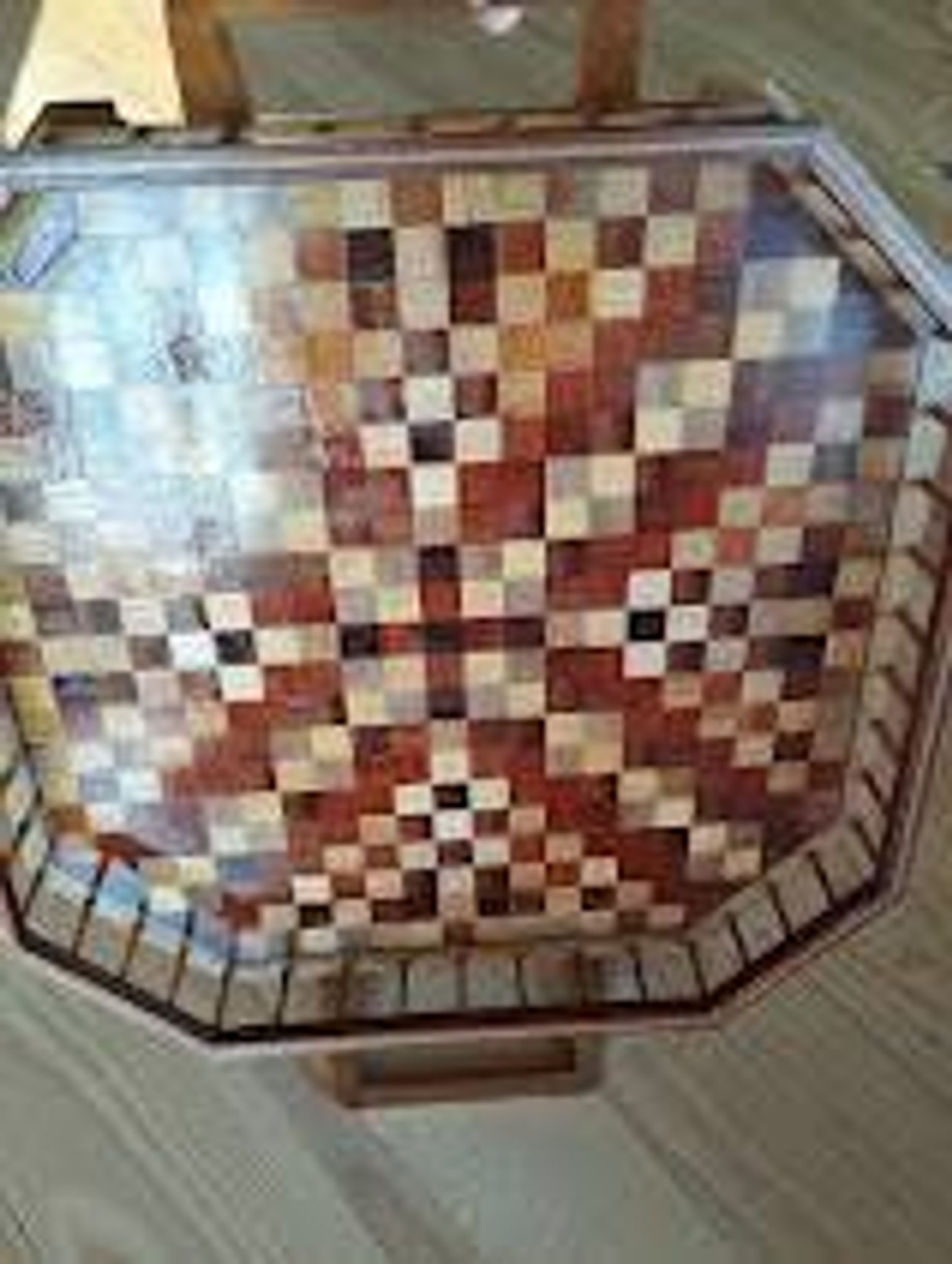 Plateau octogonal en marqueterie de bois