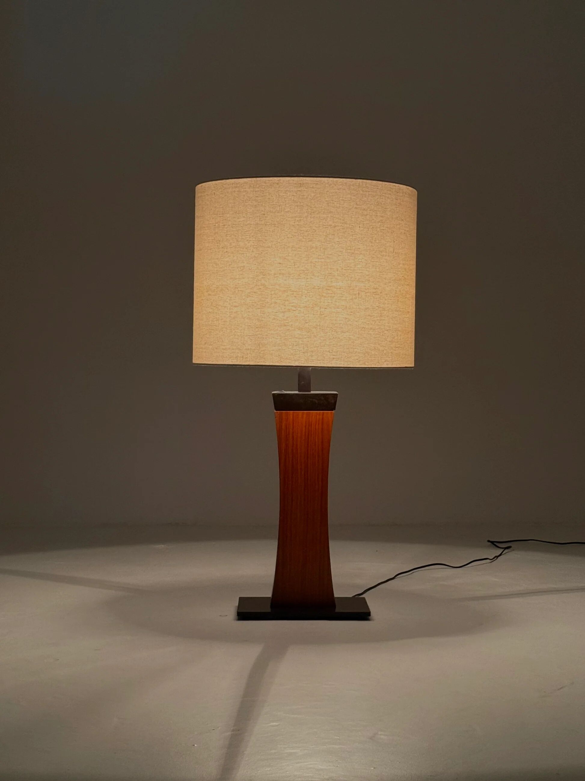 Italian mid-century teak table lamp