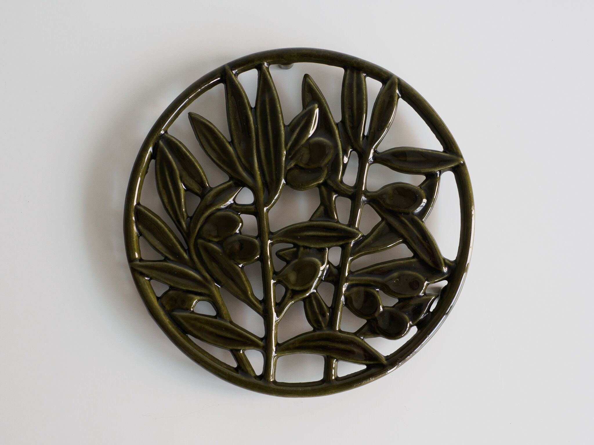 Enamelled cast iron flat