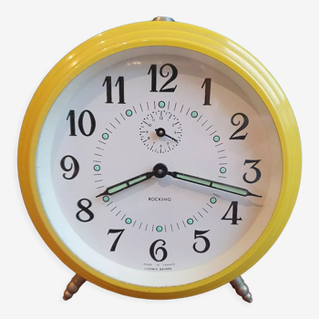Old alarm clock metal yellow vintage round rocking bayard made in france