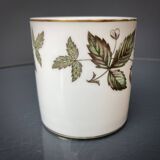 2 Wegdwoog porcelain cups