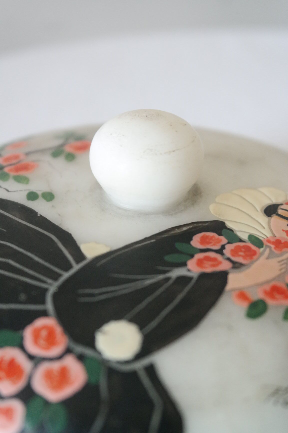 Hand-painted art deco round box