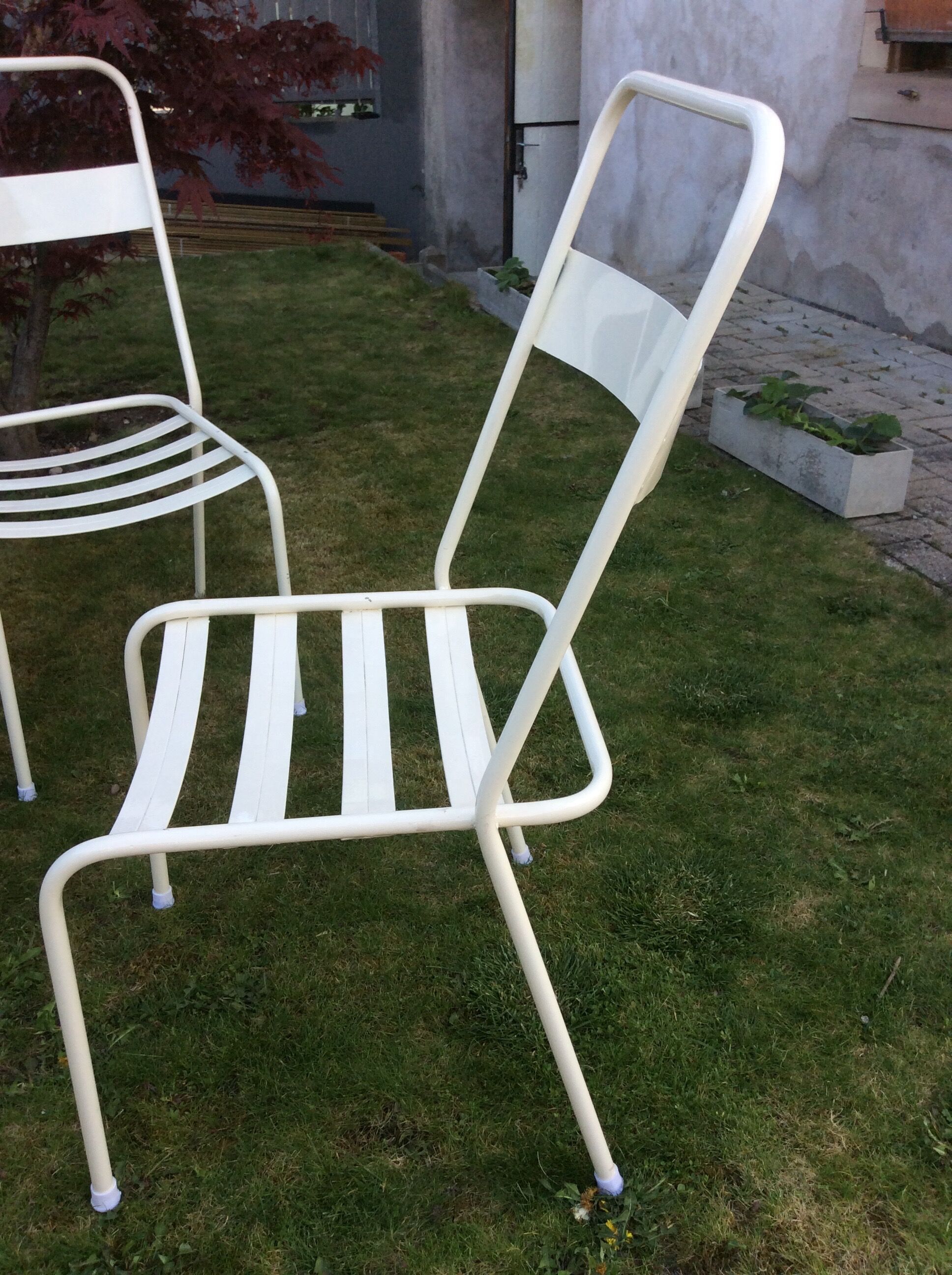 4 metal bistro terrace chairs