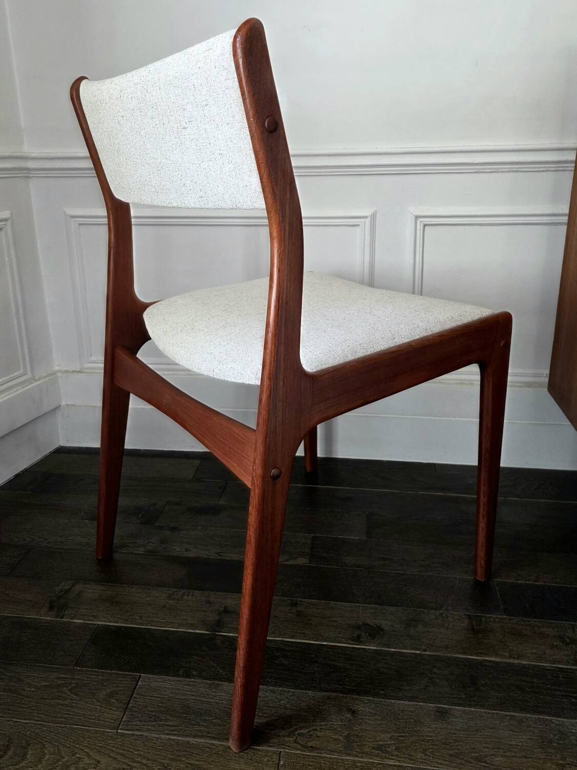 Set of 4 vintage teak and beige tweed chairs by Johannes Anderse