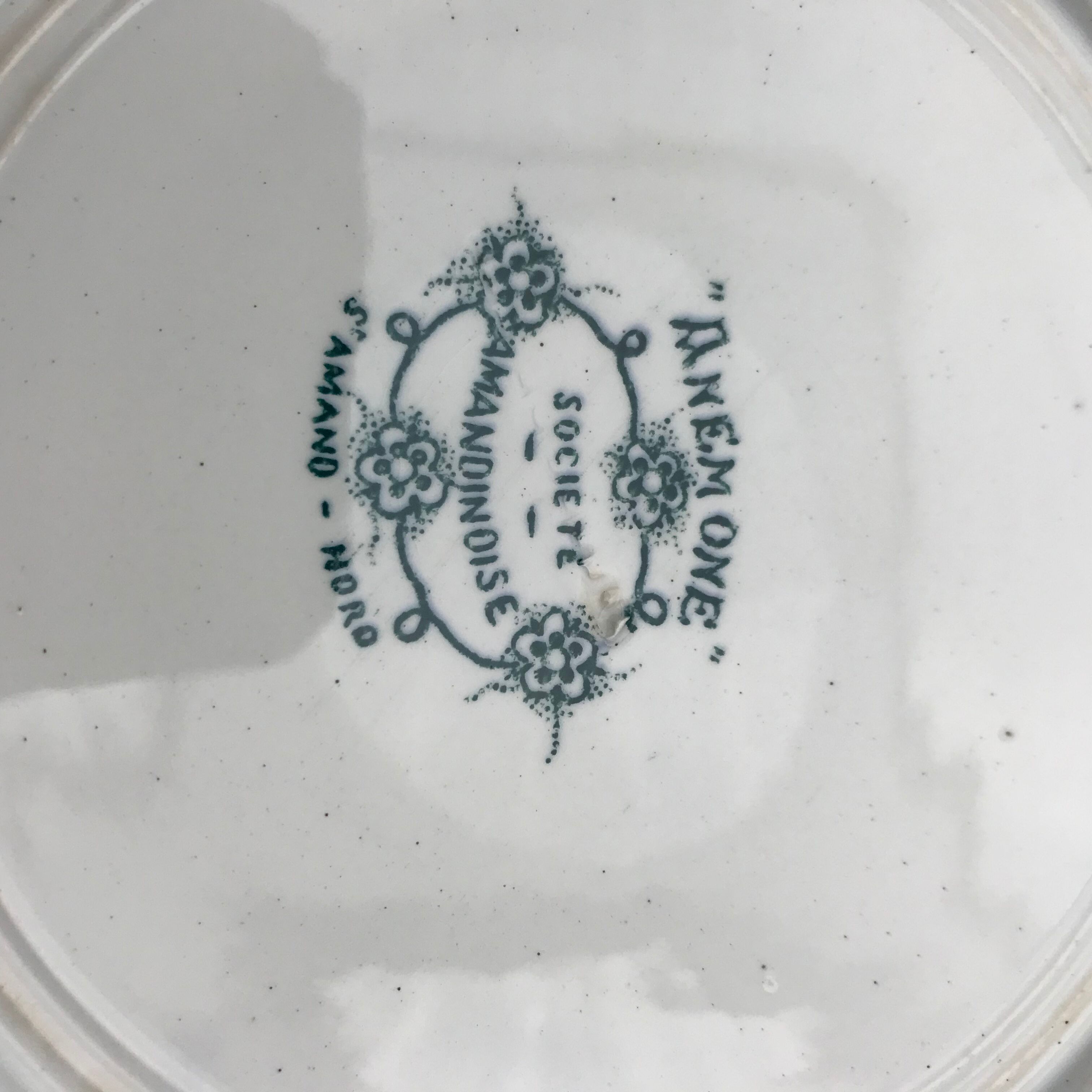 6 mismatched iron land dessert plates