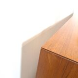 Dressoir avec de grandes capacités en lades vintage