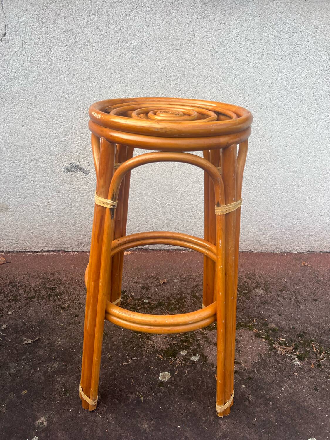 3 vintage rattan stools from the 70s