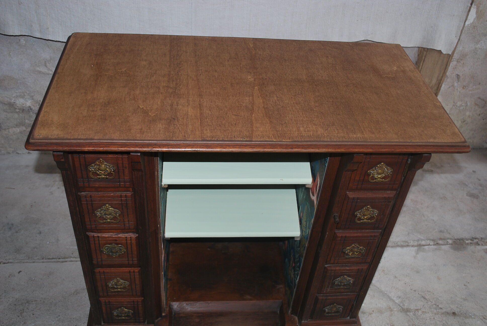 Furniture seamstress