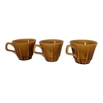 Set of three cups