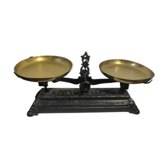 Cast-iron scale