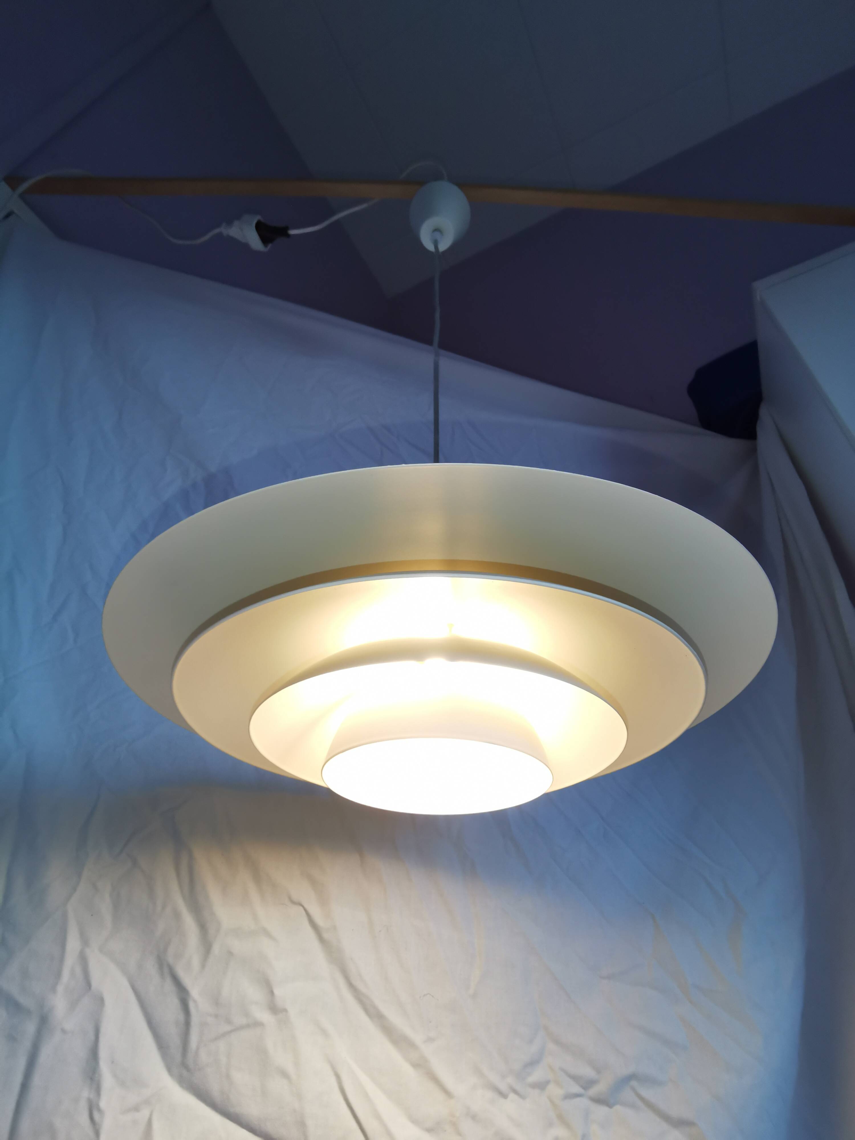 White pendant light, Scandinavian, space age, Poulsen style, 1990.