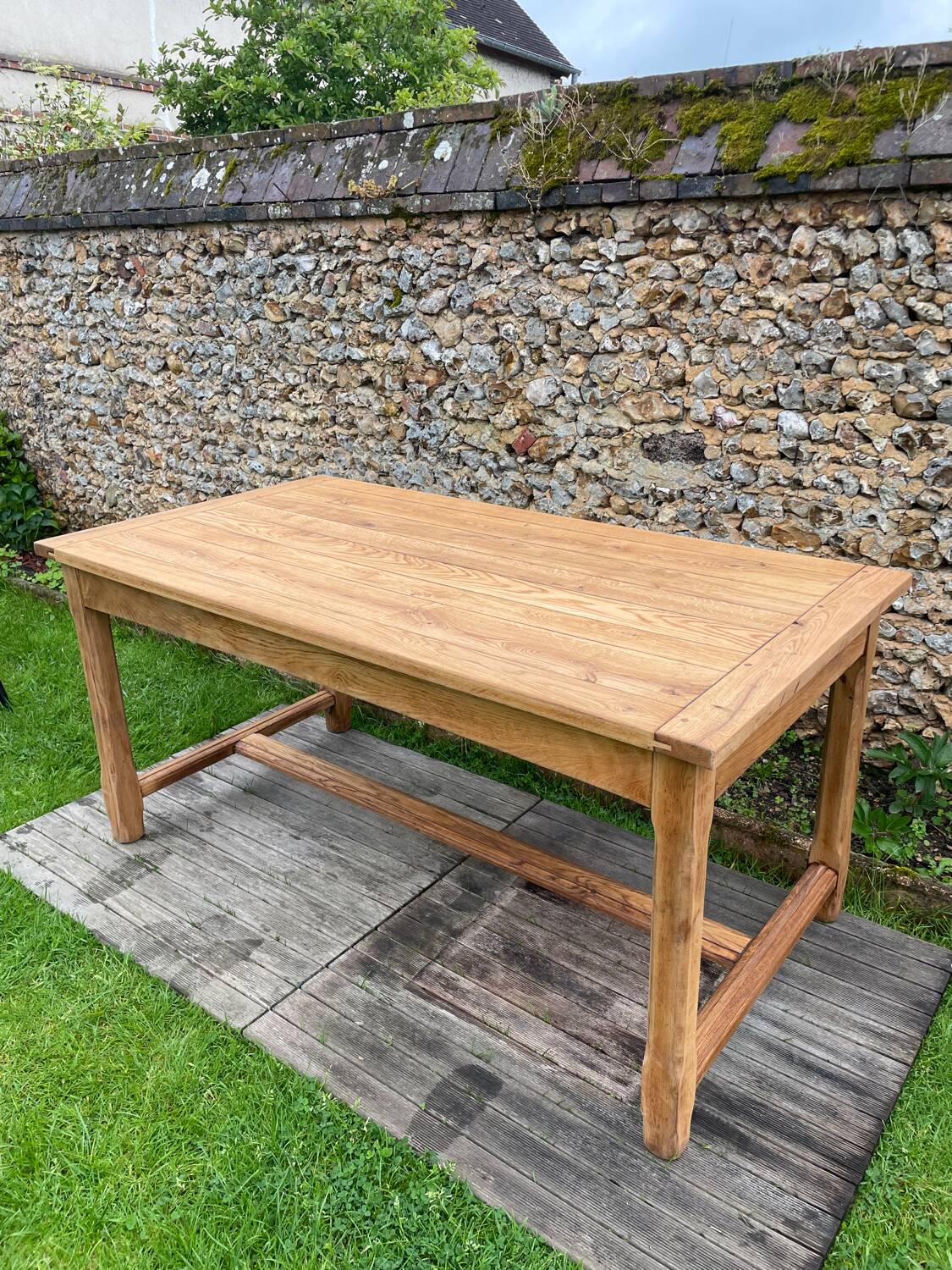 Solid oak farm table for 6-8 people