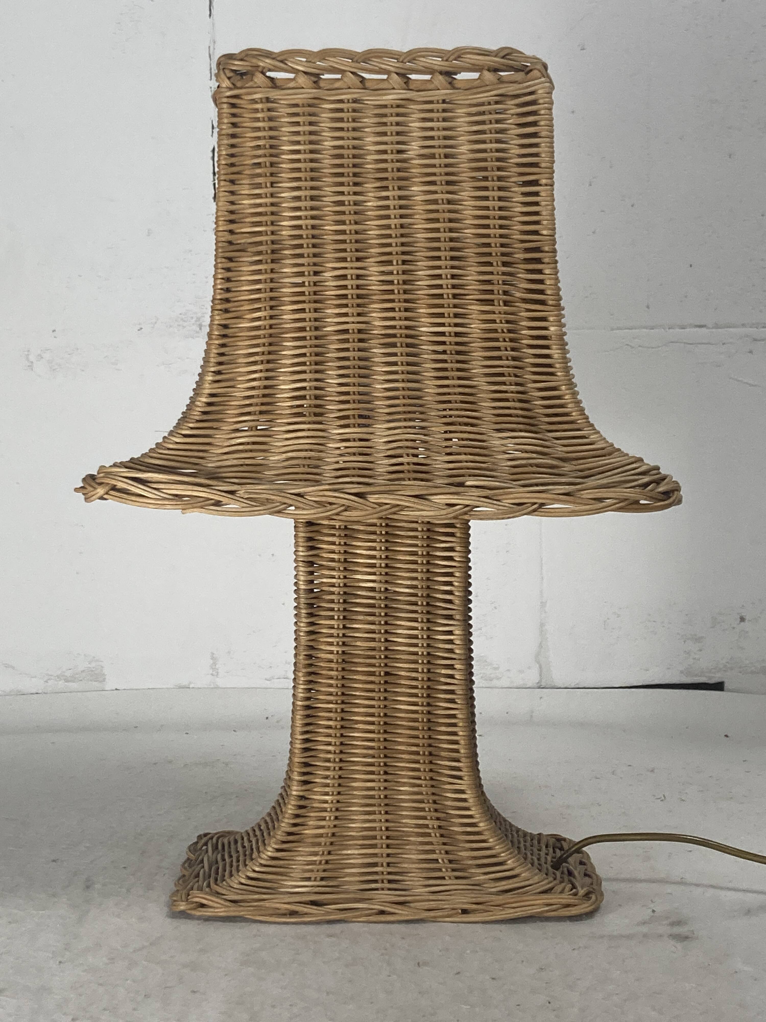 Rattan wicker "Pagoda" mushroom table lamp, Dutch 1980s