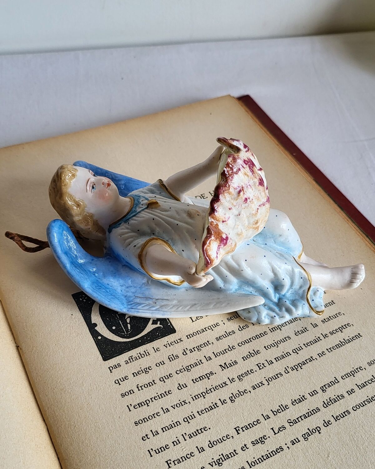 Polychrome Biscuit Font in the 19th Century