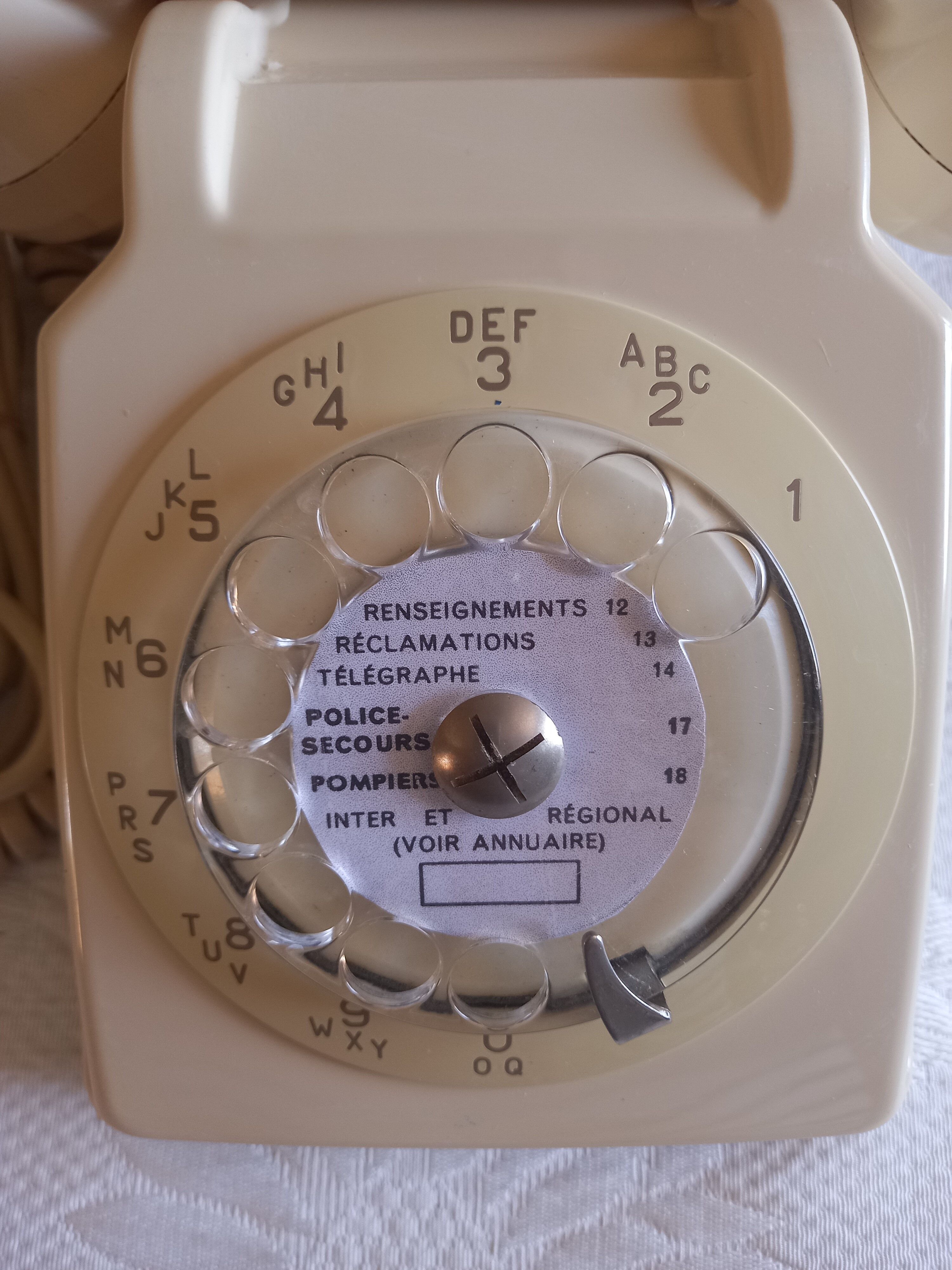 Telephone ivory Socotel s63